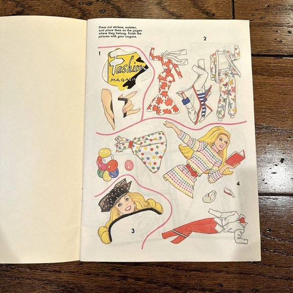 New 80's Vintage Barbie Sticker Fun Fashion Portfolio by Golden Book - Picture 3 of 8